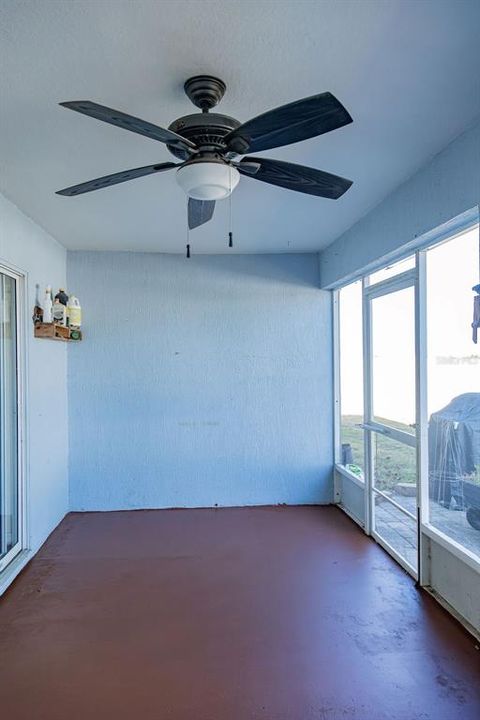 En Venta: $299,900 (4 camas, 2 baños, 1742 Pies cuadrados)