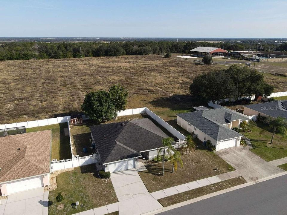 En Venta: $299,900 (4 camas, 2 baños, 1742 Pies cuadrados)