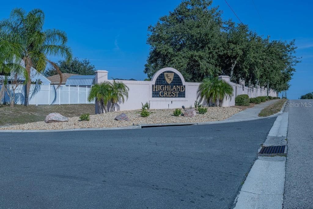 En Venta: $299,900 (4 camas, 2 baños, 1742 Pies cuadrados)