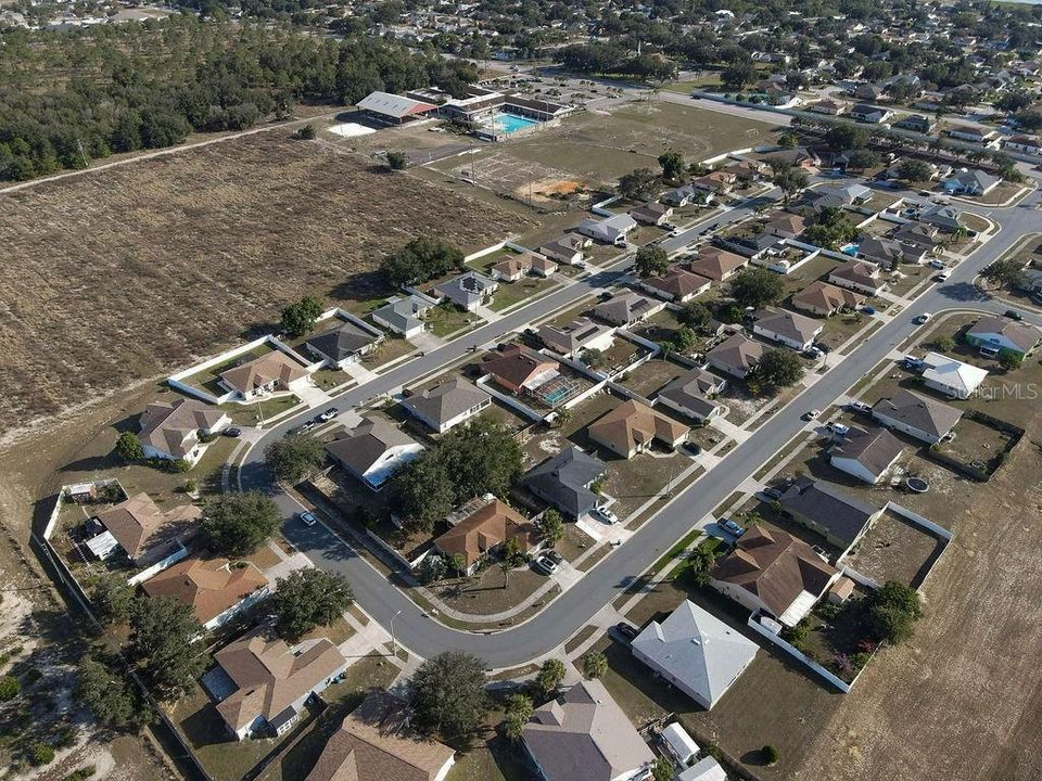 En Venta: $299,900 (4 camas, 2 baños, 1742 Pies cuadrados)