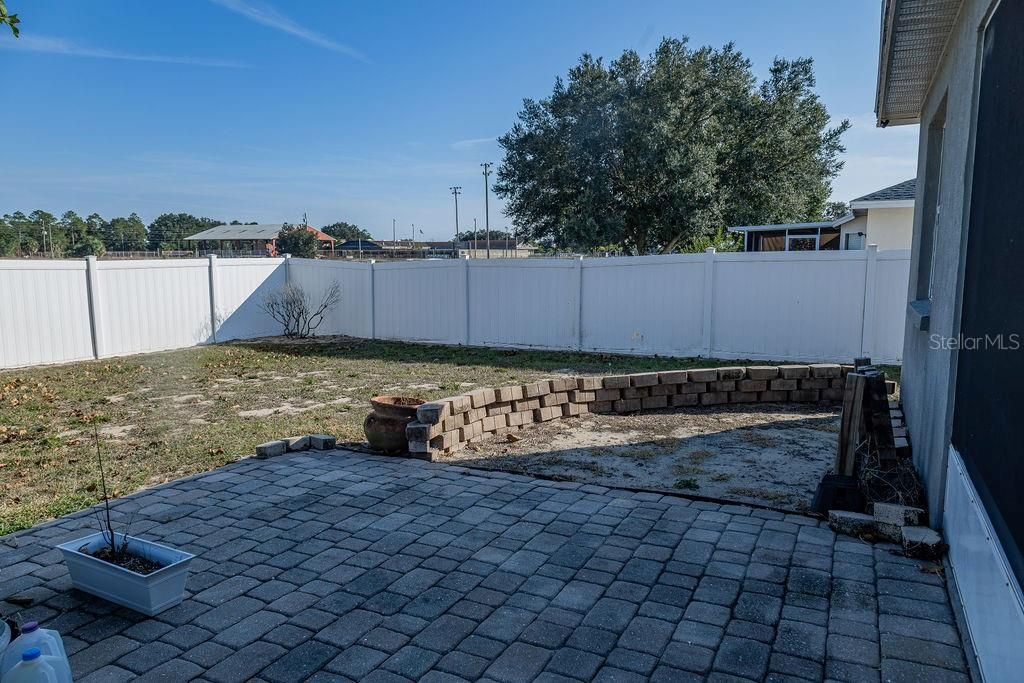 En Venta: $299,900 (4 camas, 2 baños, 1742 Pies cuadrados)