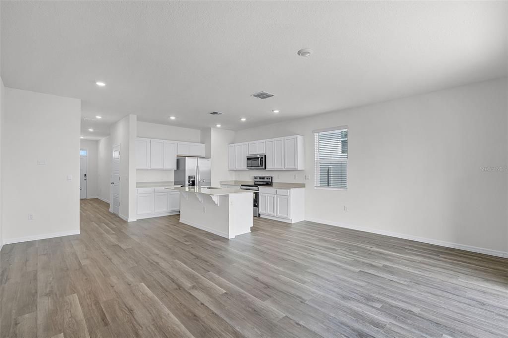 En Venta: $307,490 (3 camas, 2 baños, 1758 Pies cuadrados)