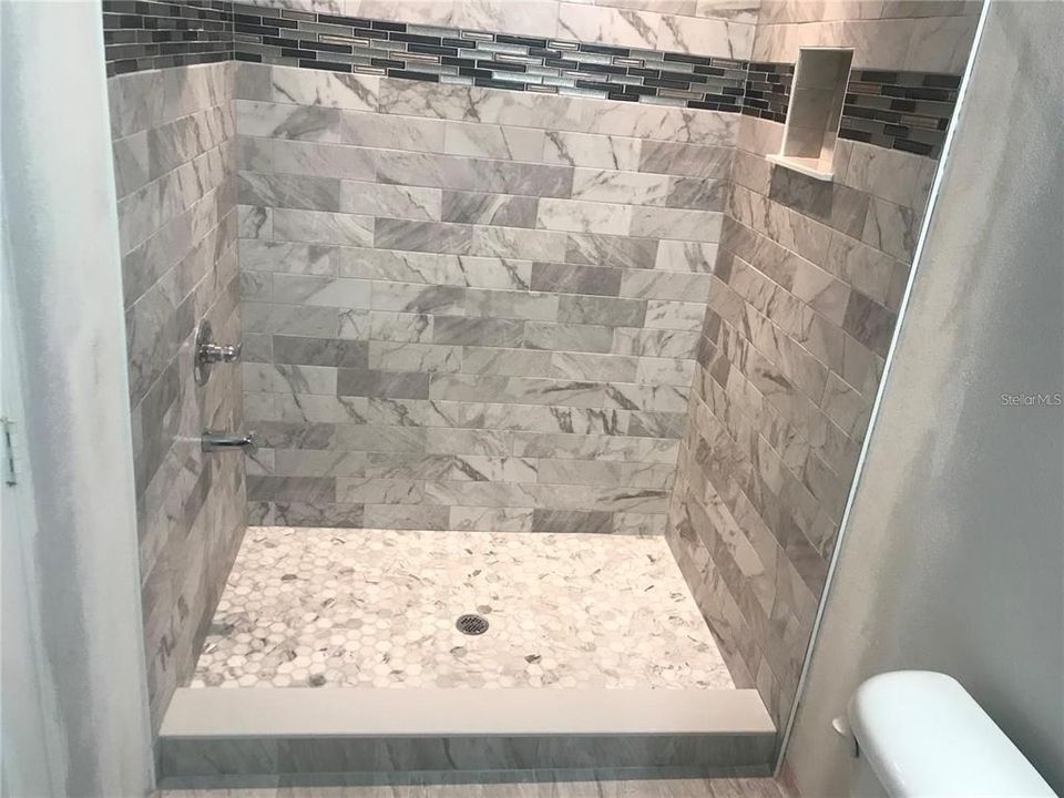 待售: $269,000 (2 贝兹, 2 浴室, 1133 平方英尺)