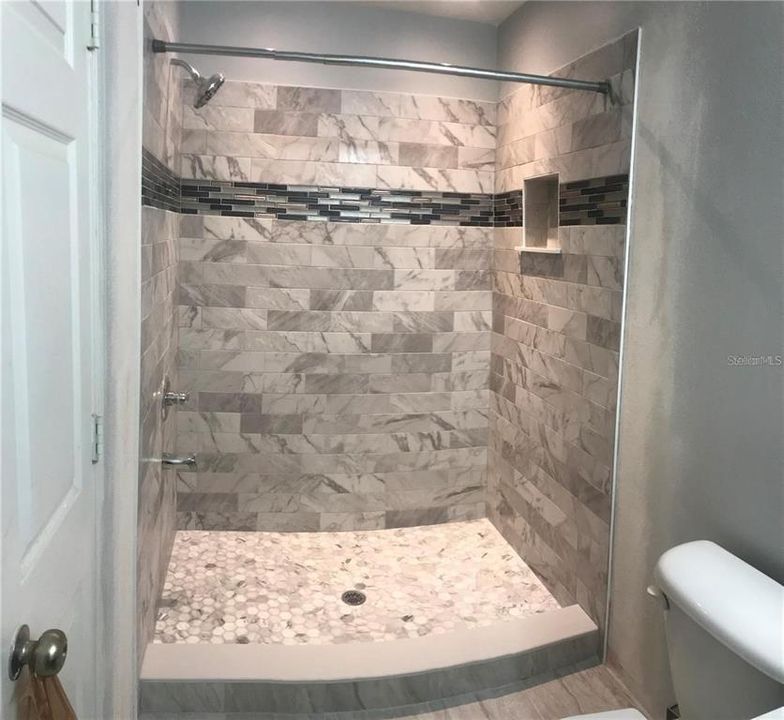 待售: $269,000 (2 贝兹, 2 浴室, 1133 平方英尺)