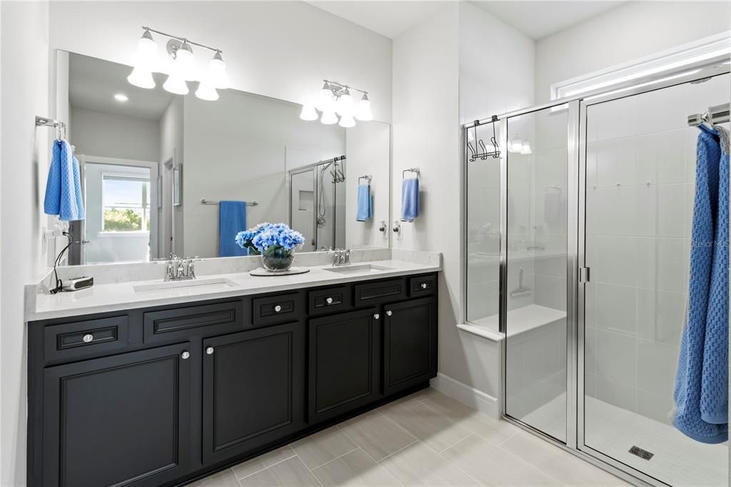 На продажу: $432,000 (2 спален, 2 ванн, 1648 Квадратных фут)