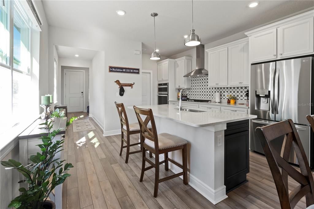 На продажу: $432,000 (2 спален, 2 ванн, 1648 Квадратных фут)