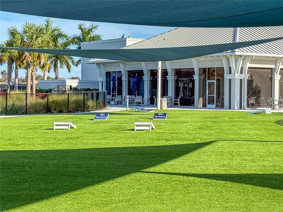 На продажу: $432,000 (2 спален, 2 ванн, 1648 Квадратных фут)