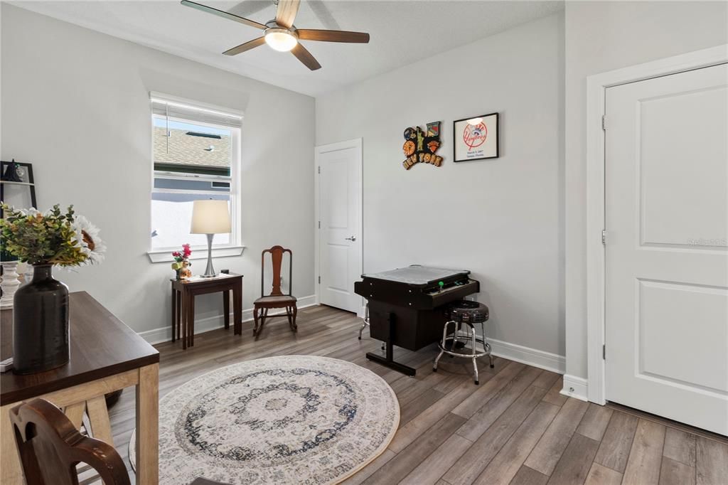 На продажу: $432,000 (2 спален, 2 ванн, 1648 Квадратных фут)