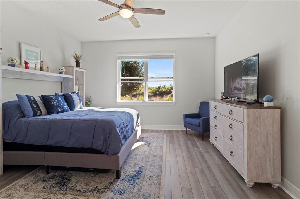 На продажу: $432,000 (2 спален, 2 ванн, 1648 Квадратных фут)