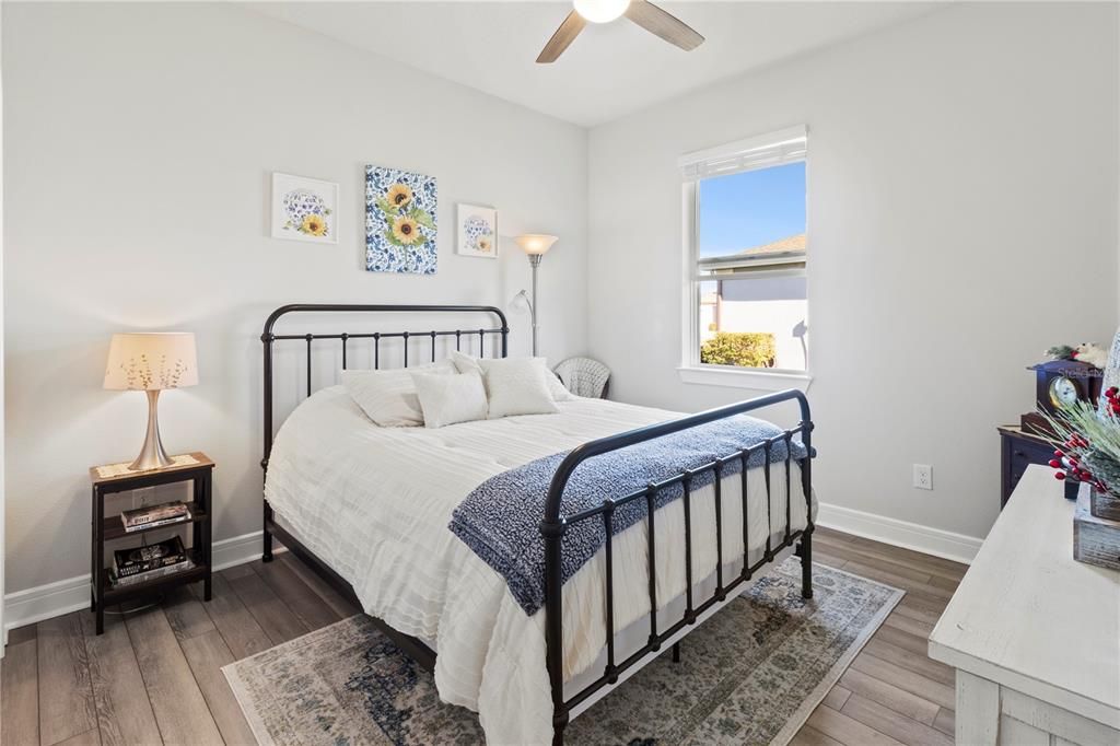 На продажу: $432,000 (2 спален, 2 ванн, 1648 Квадратных фут)