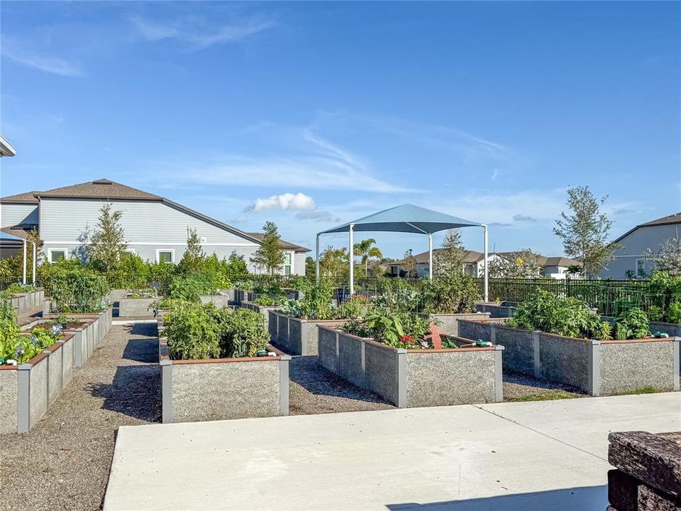 На продажу: $432,000 (2 спален, 2 ванн, 1648 Квадратных фут)