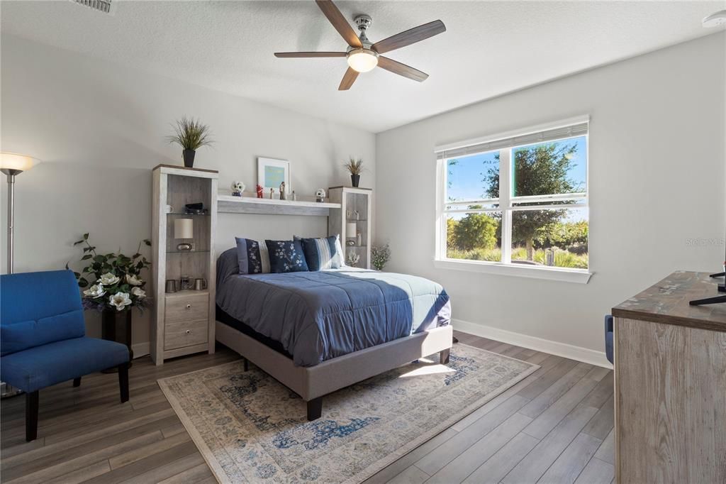 На продажу: $432,000 (2 спален, 2 ванн, 1648 Квадратных фут)