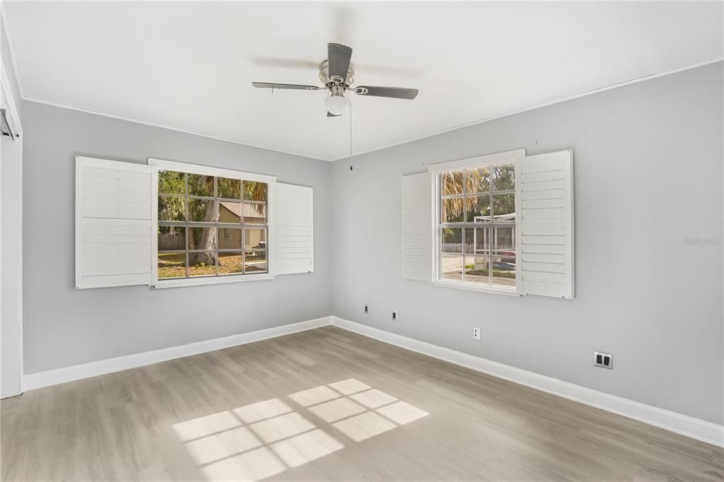 For Rent: $2,175 (3 beds, 1 baths, 1170 Square Feet)