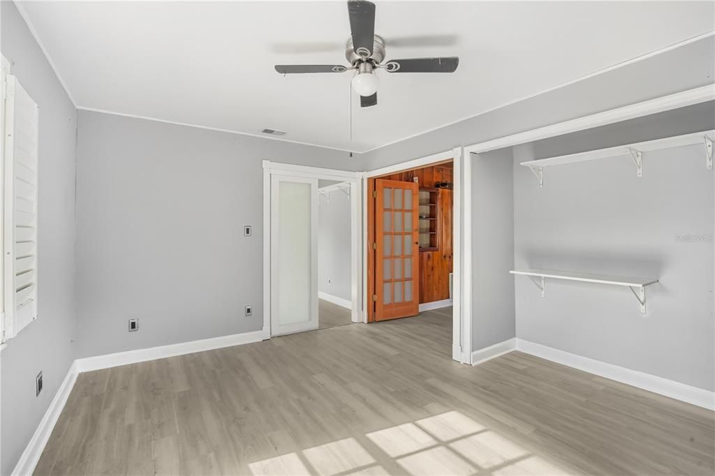 For Rent: $2,175 (3 beds, 1 baths, 1170 Square Feet)