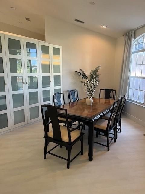 For Rent: $6,800 (3 beds, 2 baths, 2260 Square Feet)