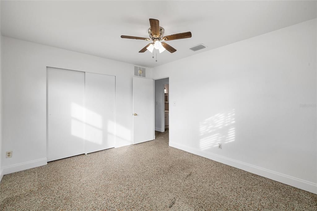 En Venta: $240,000 (2 camas, 1 baños, 816 Pies cuadrados)