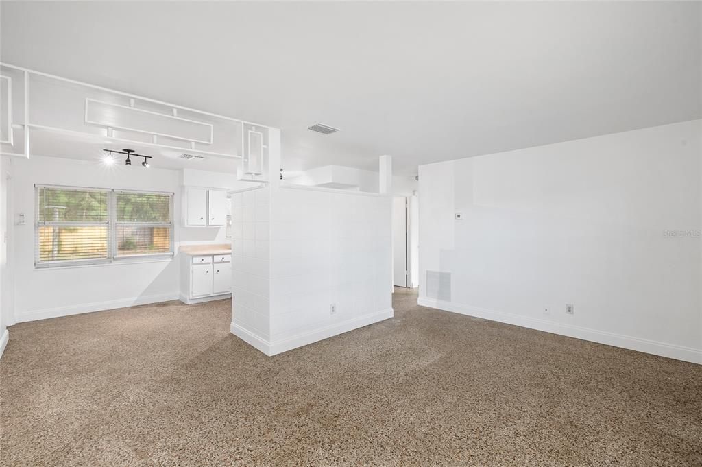 En Venta: $240,000 (2 camas, 1 baños, 816 Pies cuadrados)