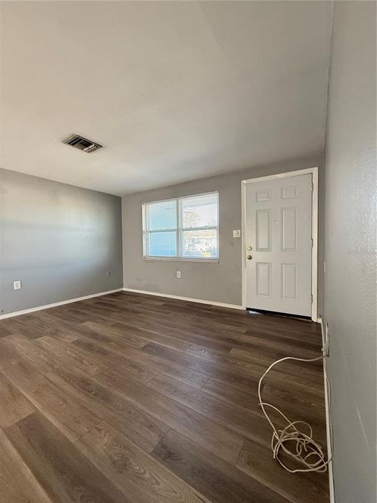 В аренду: $1,475 (2 спален, 1 ванн, 846 Квадратных фут)