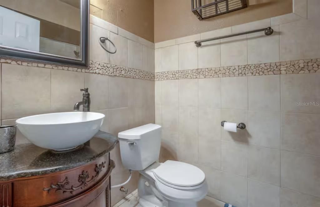 En Venta: $449,000 (4 camas, 2 baños, 1831 Pies cuadrados)