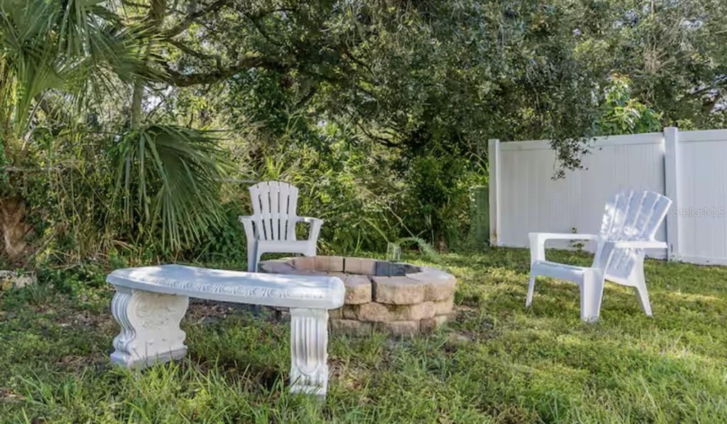 En Venta: $449,000 (4 camas, 2 baños, 1831 Pies cuadrados)