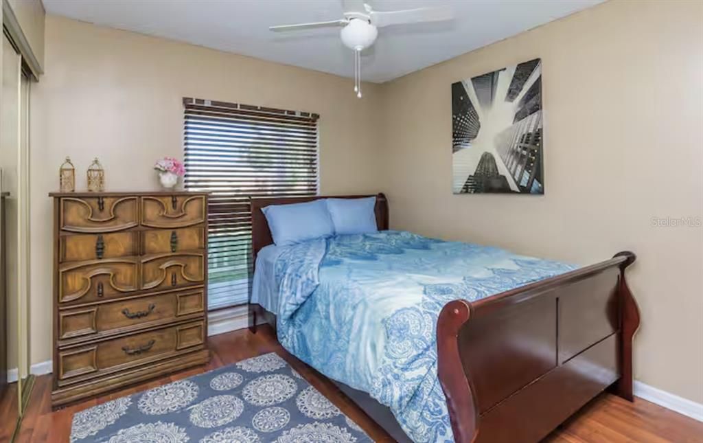 En Venta: $449,000 (4 camas, 2 baños, 1831 Pies cuadrados)