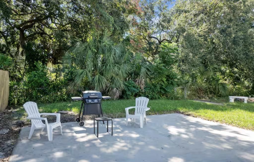 En Venta: $449,000 (4 camas, 2 baños, 1831 Pies cuadrados)