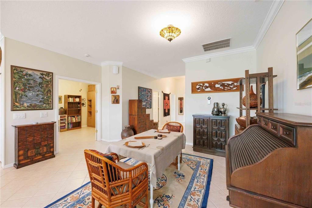 For Sale: $490,000 (2 beds, 2 baths, 1841 Square Feet)