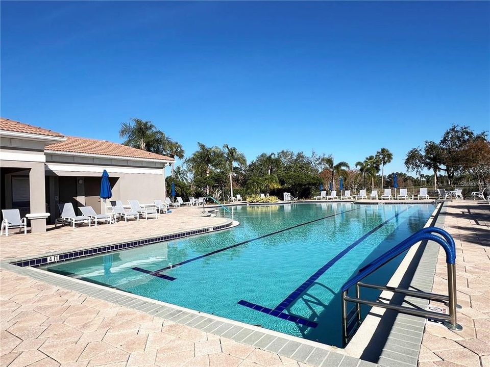 For Sale: $490,000 (2 beds, 2 baths, 1841 Square Feet)