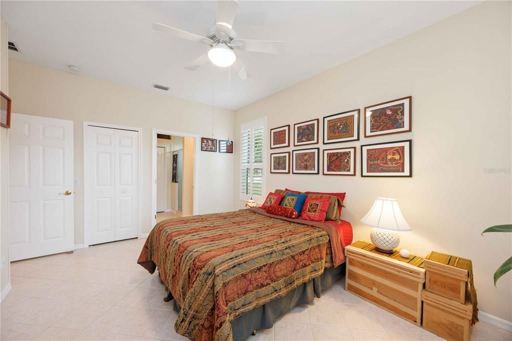 For Sale: $490,000 (2 beds, 2 baths, 1841 Square Feet)