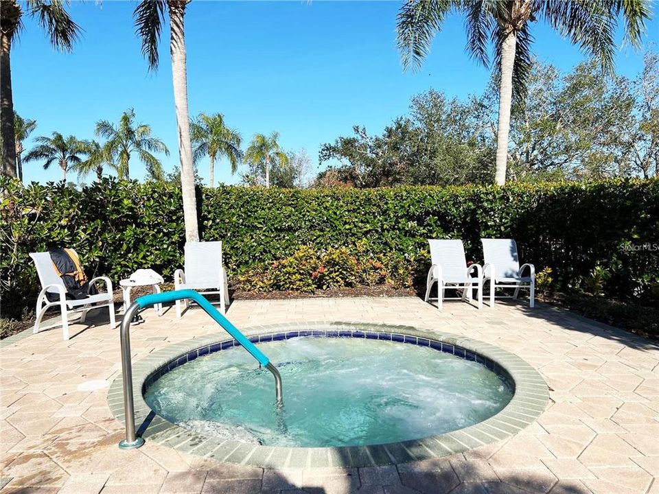 For Sale: $490,000 (2 beds, 2 baths, 1841 Square Feet)