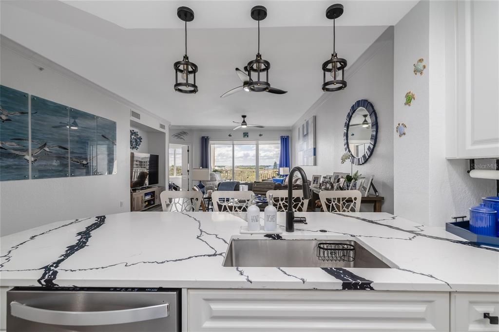 待售: $699,000 (3 贝兹, 2 浴室, 1450 平方英尺)