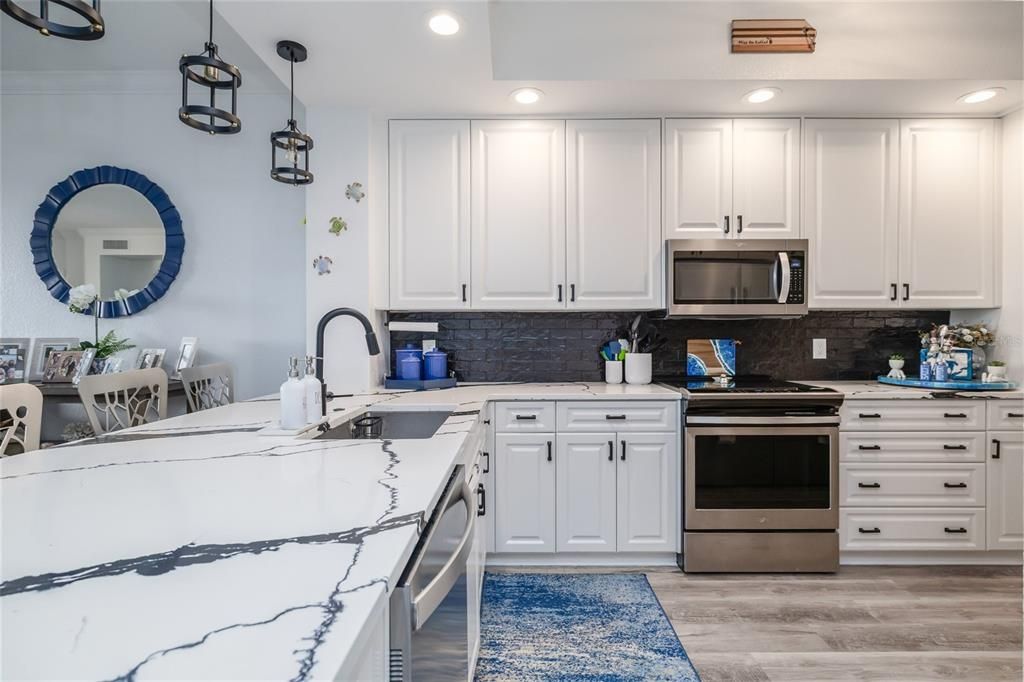 待售: $699,000 (3 贝兹, 2 浴室, 1450 平方英尺)