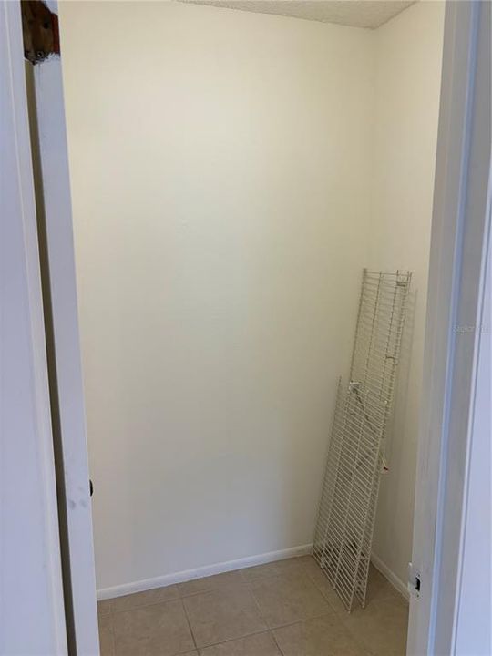 For Sale: $240,000 (2 beds, 2 baths, 945 Square Feet)