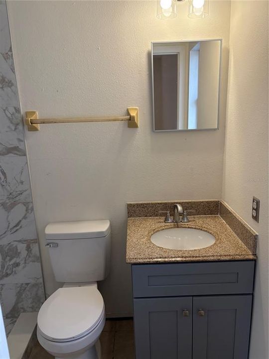 For Sale: $240,000 (2 beds, 2 baths, 945 Square Feet)