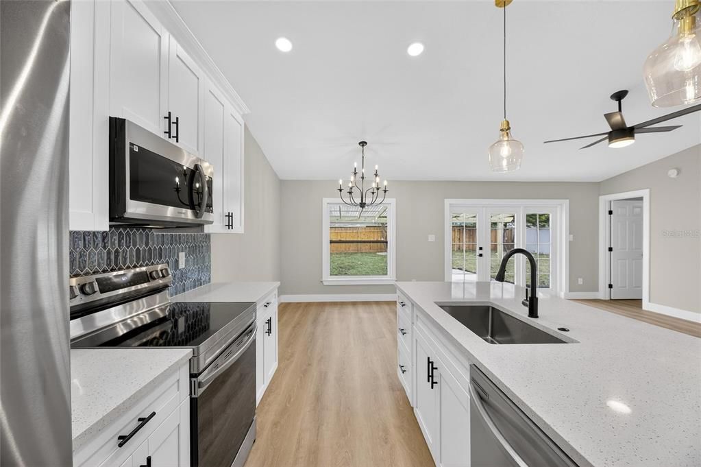 待售: $359,900 (3 贝兹, 2 浴室, 1224 平方英尺)