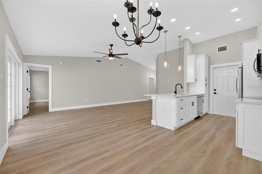 待售: $359,900 (3 贝兹, 2 浴室, 1224 平方英尺)