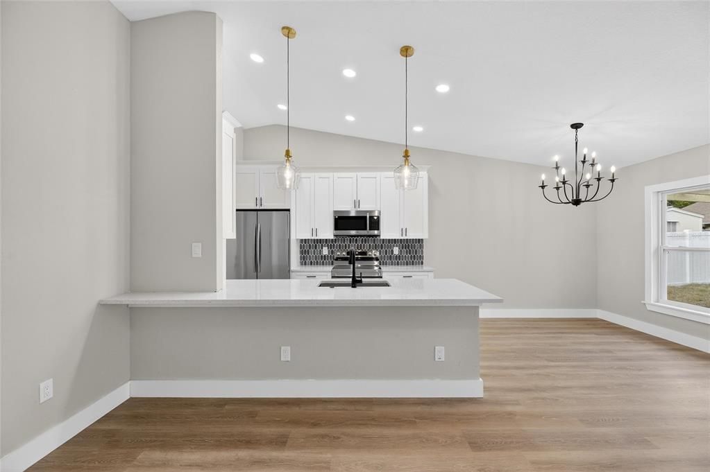 待售: $359,900 (3 贝兹, 2 浴室, 1224 平方英尺)