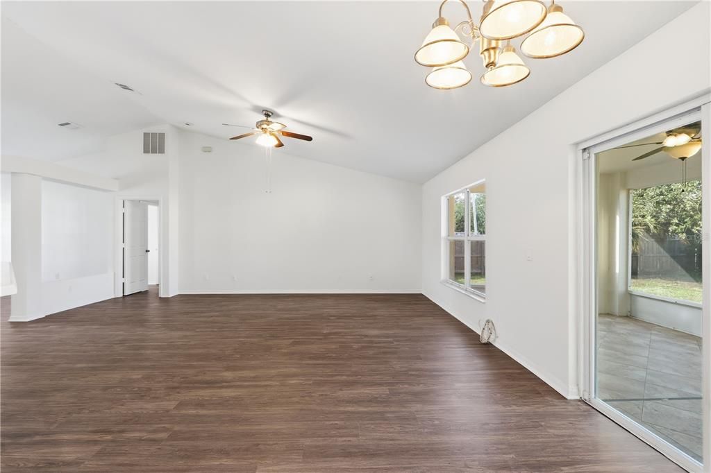 待售: $364,900 (3 贝兹, 2 浴室, 1986 平方英尺)