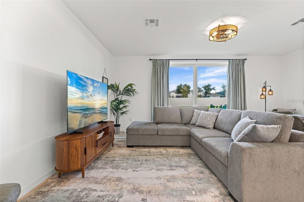 В аренду: $2,100 (3 спален, 2 ванн, 1405 Квадратных фут)