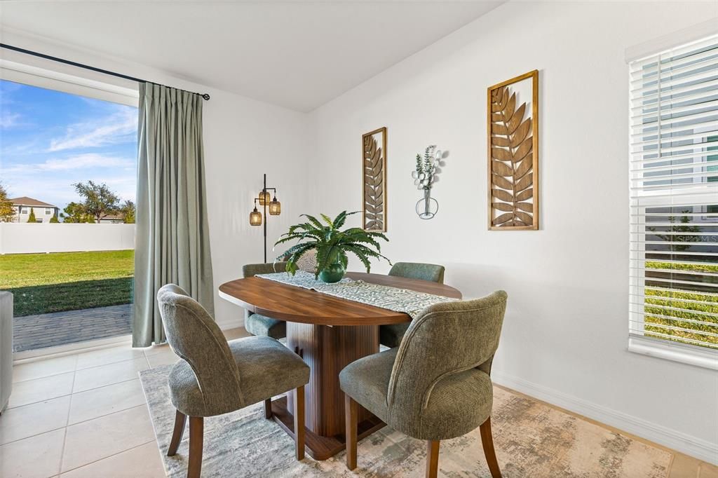 В аренду: $2,100 (3 спален, 2 ванн, 1405 Квадратных фут)