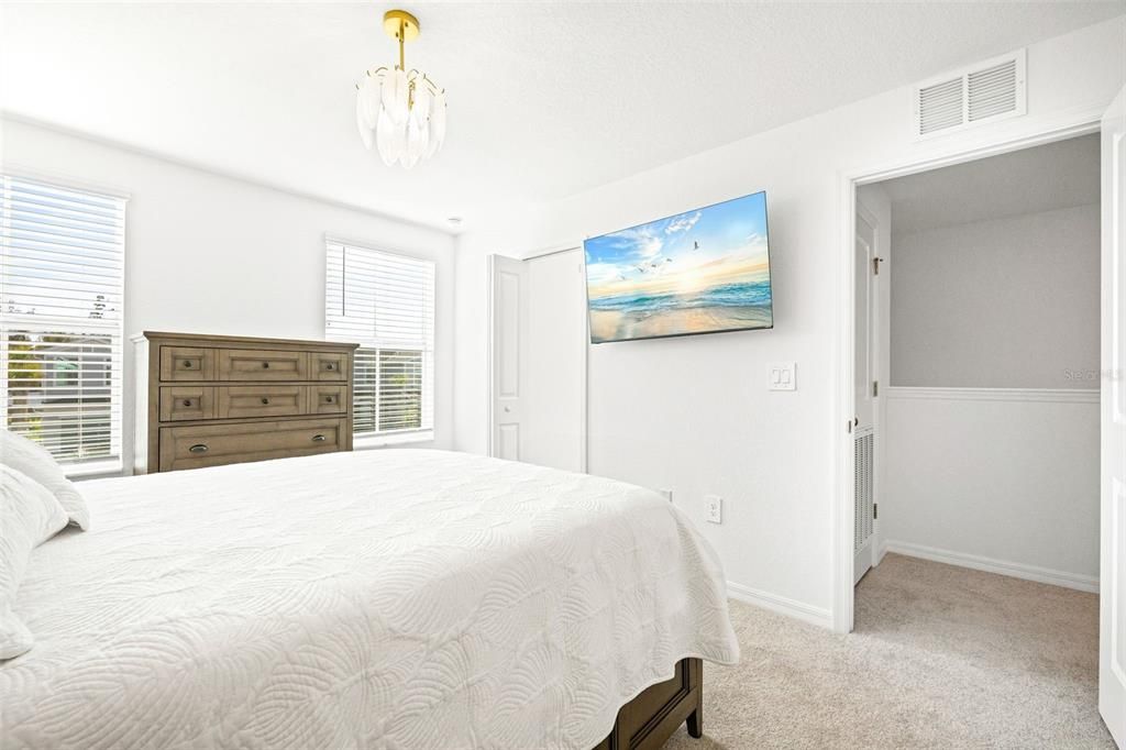 В аренду: $2,100 (3 спален, 2 ванн, 1405 Квадратных фут)