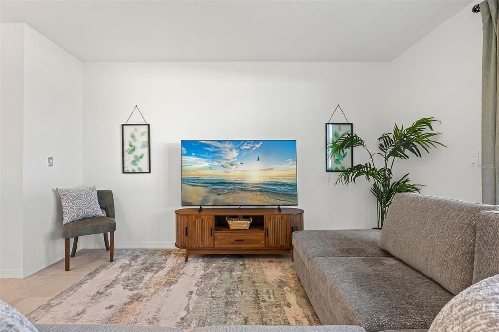 В аренду: $2,100 (3 спален, 2 ванн, 1405 Квадратных фут)