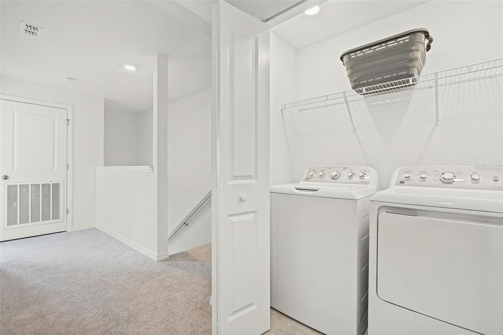 В аренду: $2,100 (3 спален, 2 ванн, 1405 Квадратных фут)