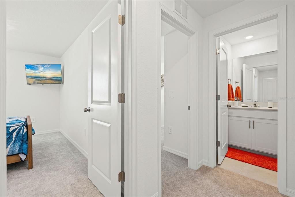 В аренду: $2,100 (3 спален, 2 ванн, 1405 Квадратных фут)