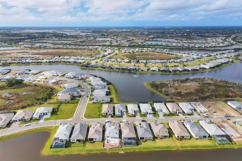 待售: $989,000 (3 贝兹, 3 浴室, 2569 平方英尺)