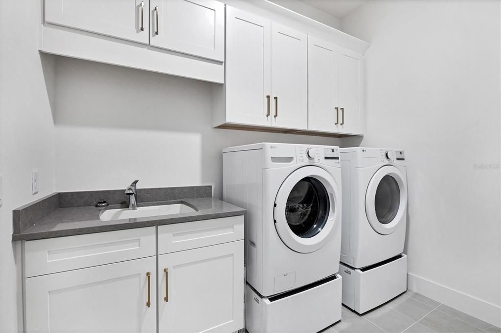 待售: $989,000 (3 贝兹, 3 浴室, 2569 平方英尺)