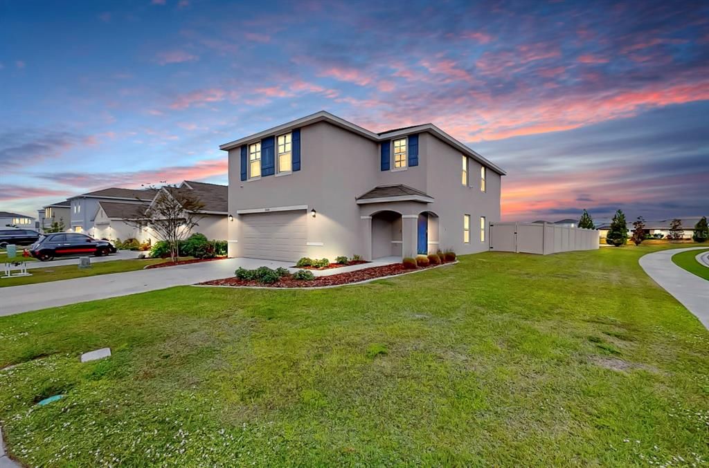 For Sale: $389,000 (4 beds, 2 baths, 2308 Square Feet)