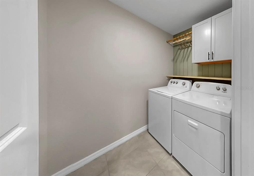 For Sale: $389,000 (4 beds, 2 baths, 2308 Square Feet)