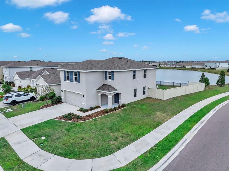 For Sale: $389,000 (4 beds, 2 baths, 2308 Square Feet)