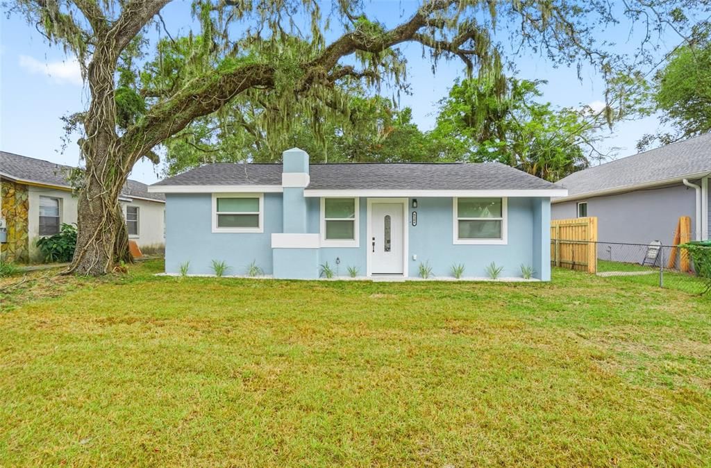 待售: $325,000 (3 贝兹, 2 浴室, 1015 平方英尺)